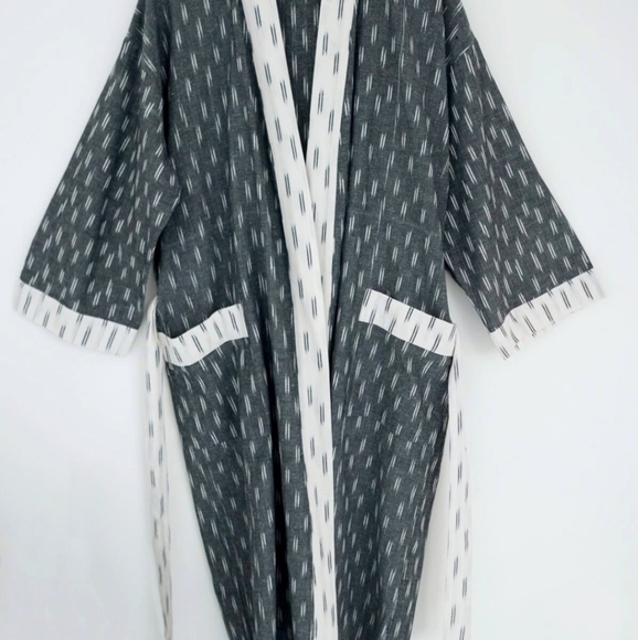 Karu Rob one sz fit tall color gray & ivore in good conditon - Picture 1 of 8